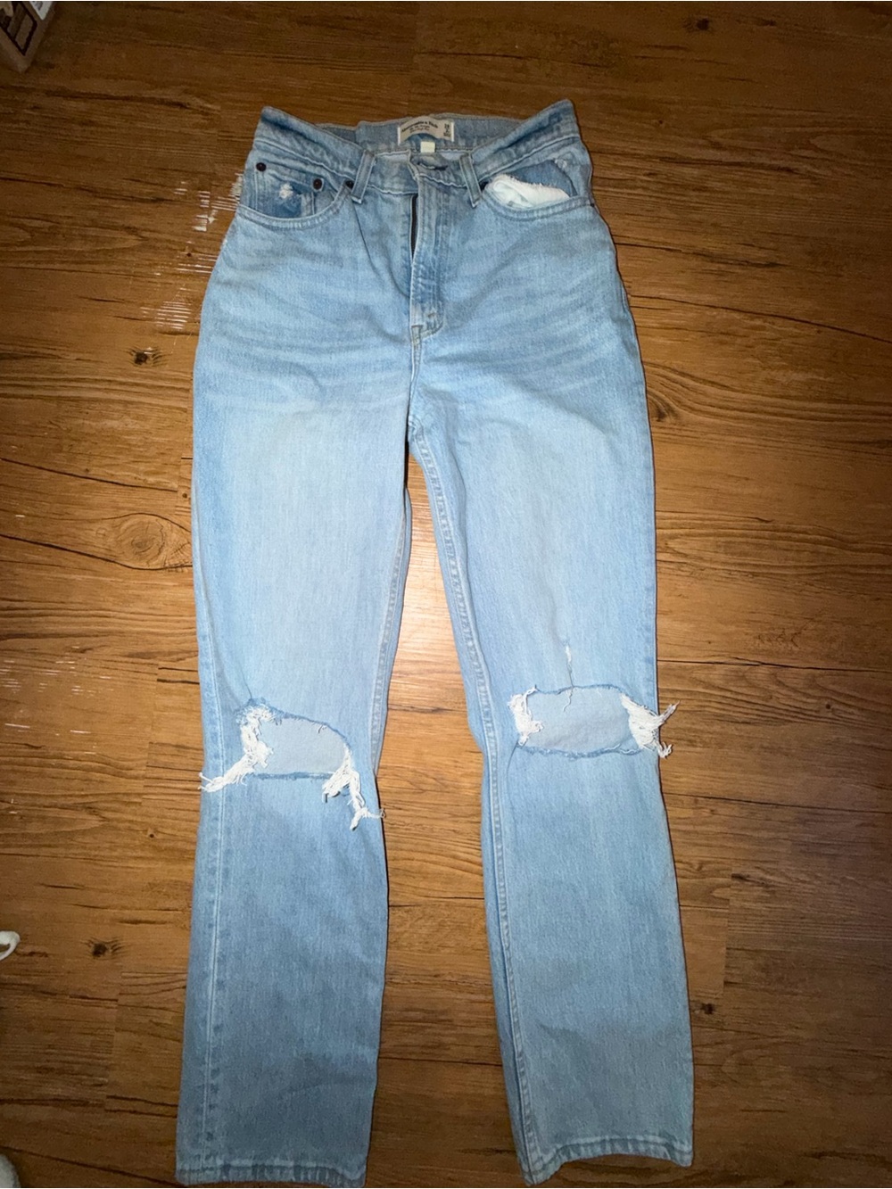 Abercrombie & Fitch Blue High-Rise Distressed Women’s Jeans